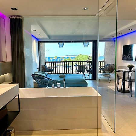 Appartement neuf climatisé - vue mer Saint-Tropez - 50m plage et port - piscine Gassin Extérieur photo