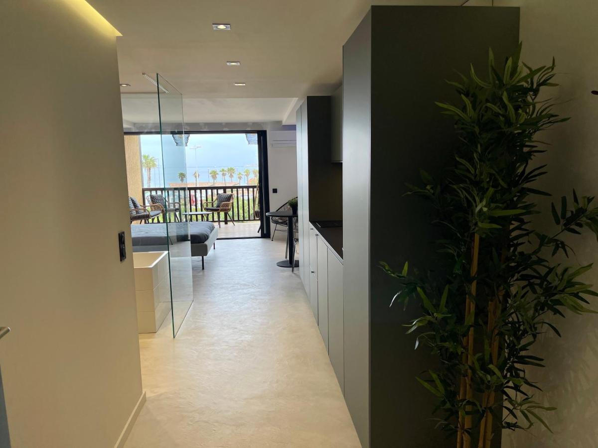 Appartement neuf climatisé - vue mer Saint-Tropez - 50m plage et port - piscine Gassin Extérieur photo